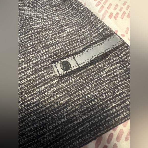 Lululemon | Vinyasa Scarf - Picture 6 of 6